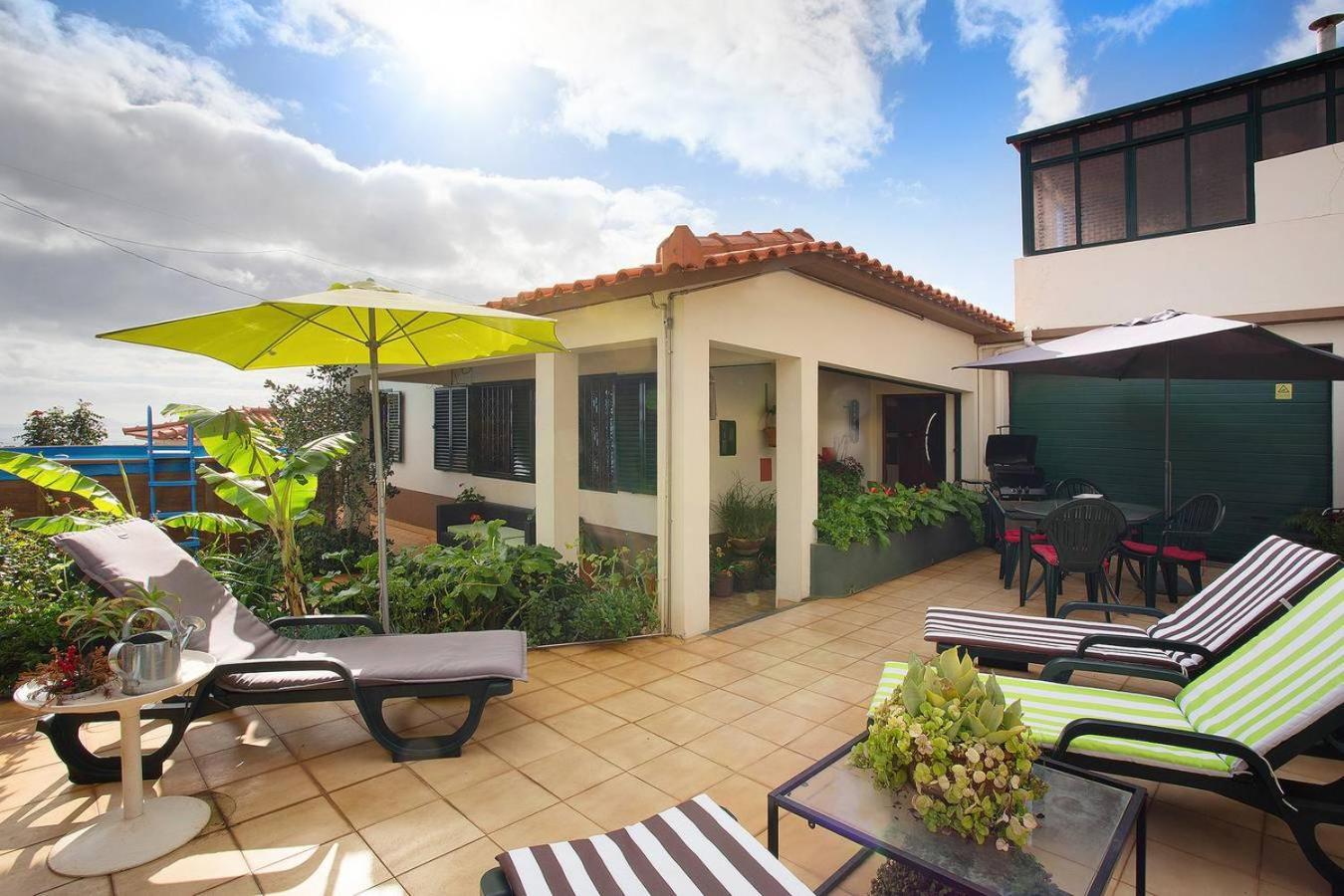 Suites Pinto Coelho Canico  Exterior photo